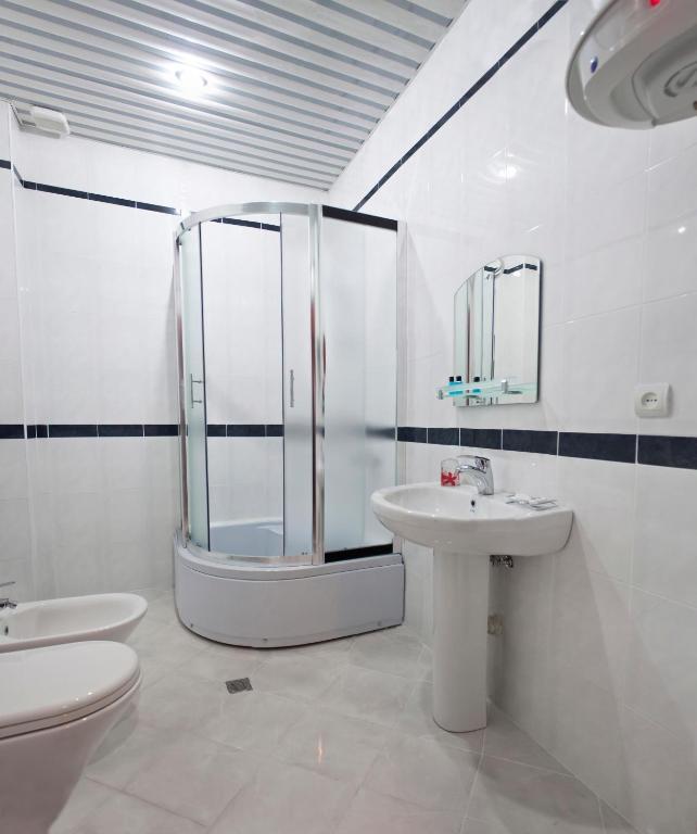 Astoria Hotel Tiflis Habitación foto