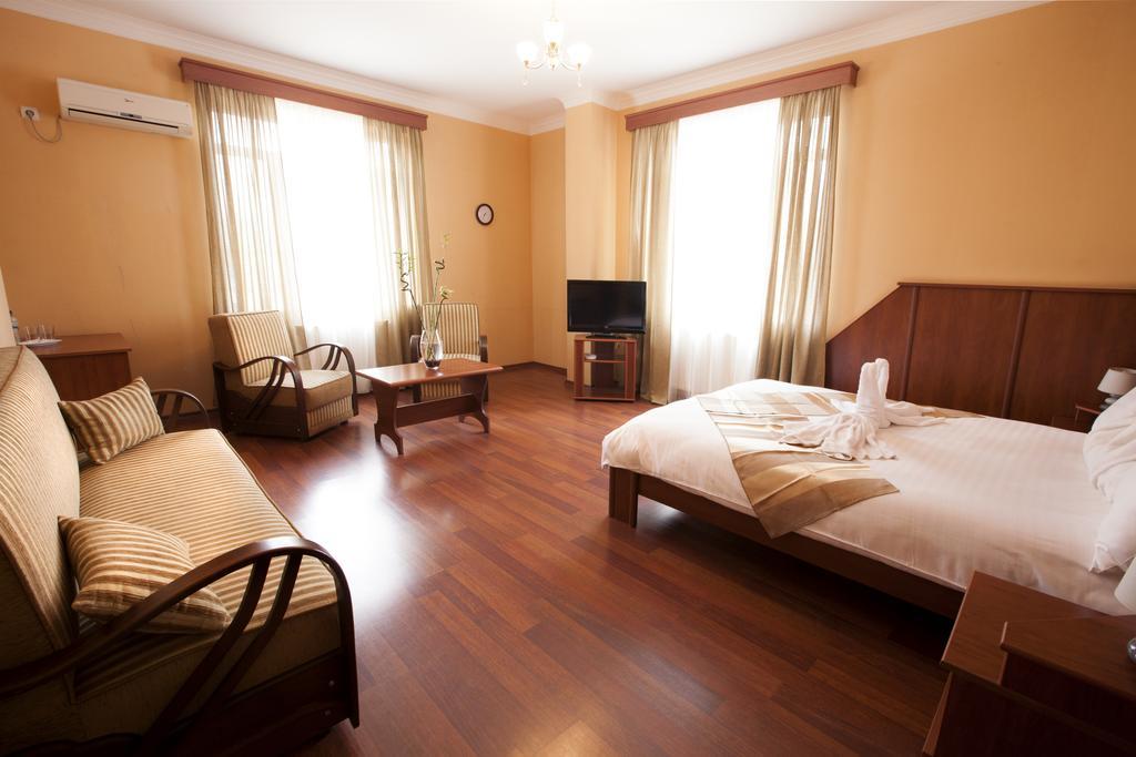 Astoria Hotel Tiflis Exterior foto